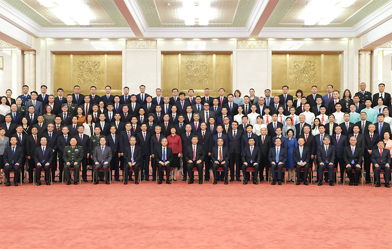 中国共产党成立100周年庆祝活动总结会议在京举行<br>习近平亲切会见庆祝活动筹办工作各方面代表