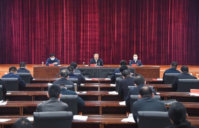 马富国在市疫情防控指挥部研判调度会议上强调 加快提升隔离能力 <br>抓实各项防控举措 为筑牢疫情防控坚固防线打下坚实基础 郭浩参加